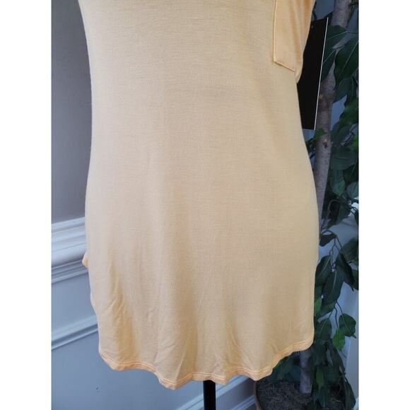 MONO Women's Yellow Solid Casual Short Sleeve Regular Fit V-Neck T Shirt Top - Picture 3 of 14